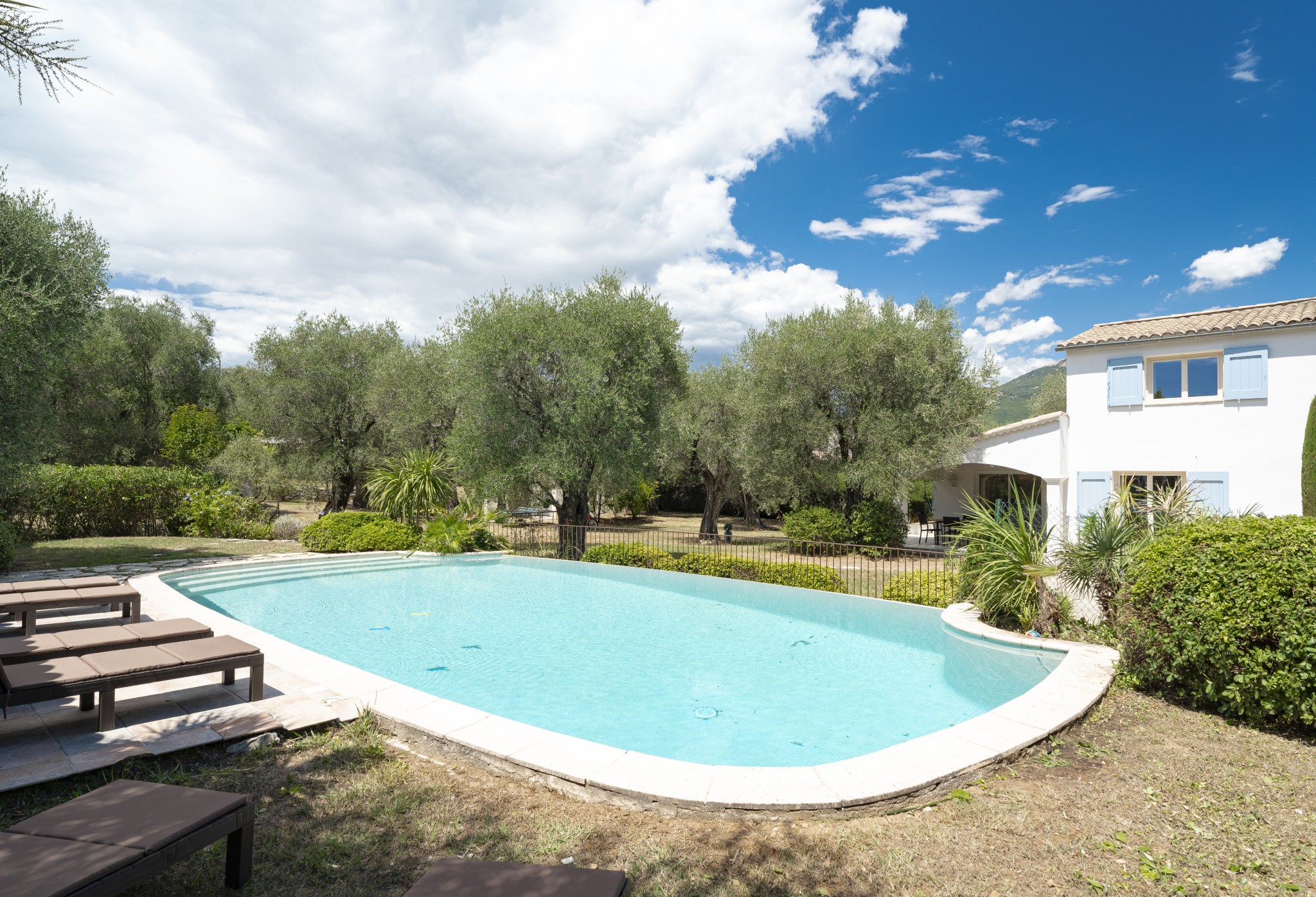 maison  - LE ROURET- 06