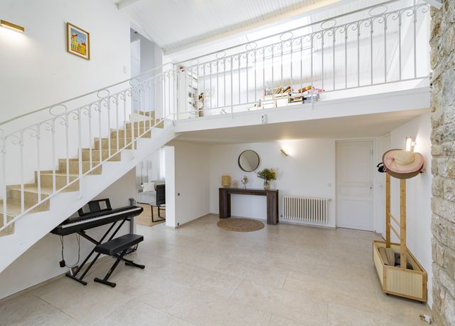 Maison à vendre - 5 pièces - 160 m2 - Le Rouret - 06 - PROVENCE-ALPES-COTE-D-AZUR