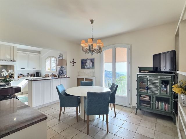 Maison &agrave; vendre - 5 pi&egrave;ces - 192 m2 - Grasse - 06 - PROVENCE-ALPES-COTE-D-AZUR