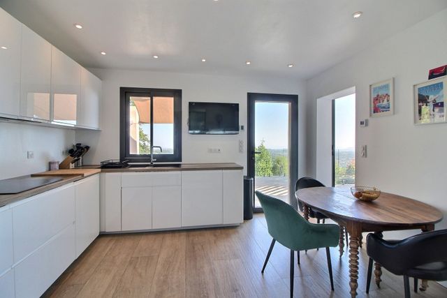 Maison &agrave; vendre - 5 pi&egrave;ces - 214 m2 - Grasse - 06 - PROVENCE-ALPES-COTE-D-AZUR