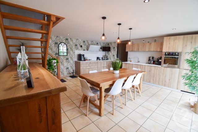 Maison à vendre - 6 pièces - 210 m2 - Poule Les Echarmeaux - 69 - RHONE-ALPES