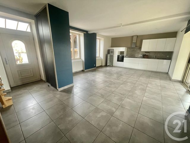 Maison à louer - 3 pièces - 84 m2 - St Amour Bellevue - 71 - BOURGOGNE