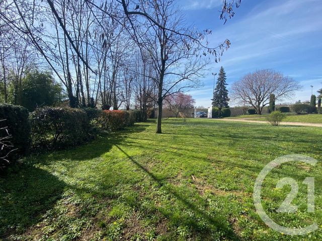 terrain - CHARENTAY - 69