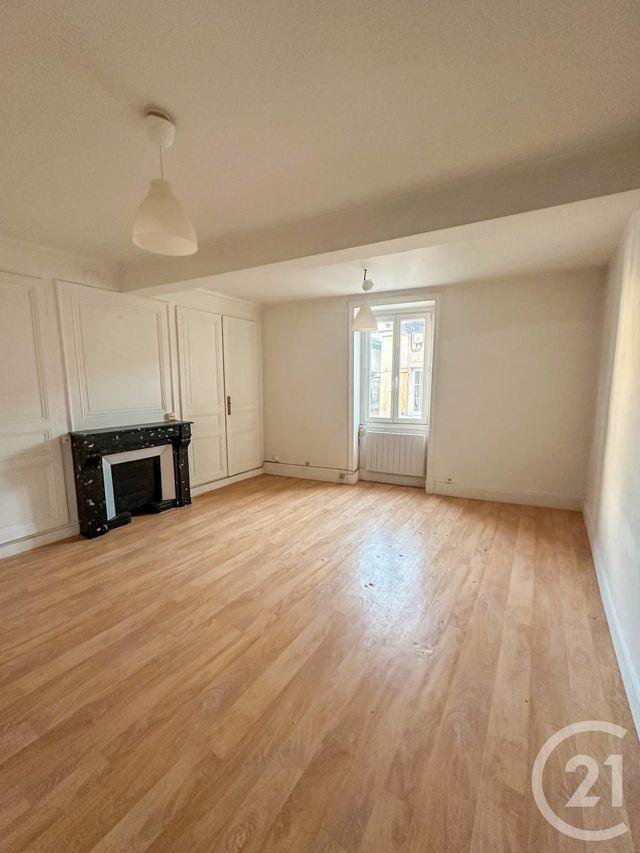 immeuble - FLEURIE - 69