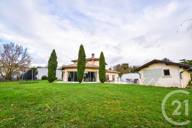 Maison à vendre - 9 pièces - 243,80 m2 - Cercie - 69 - RHONE-ALPES