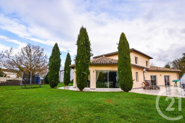 Maison à vendre - 9 pièces - 243,80 m2 - Cercie - 69 - RHONE-ALPES