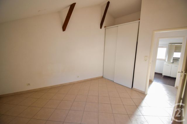 Appartement T2 à louer - 2 pièces - 54 m2 - Jullie - 69 - RHONE-ALPES