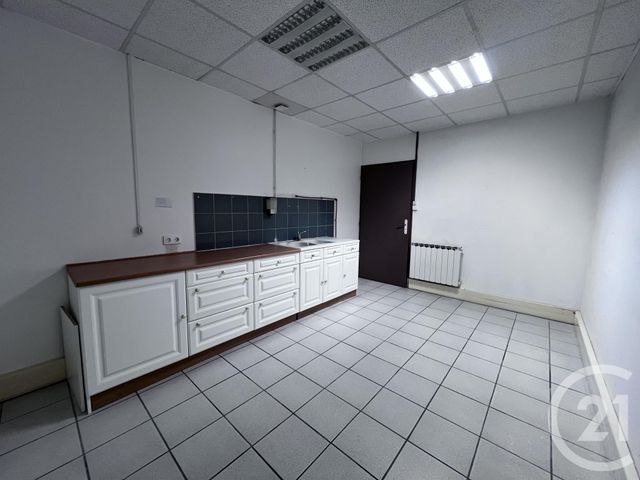 Local commercial à louer - 92.65 m2 - 69 - Rhone