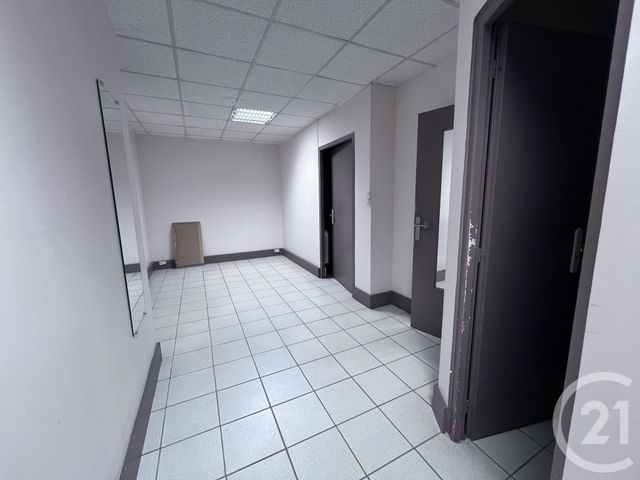 Local commercial à louer - 92.65 m2 - 69 - Rhone