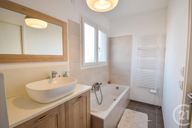 Maison &agrave; vendre - 5 pi&egrave;ces - 105,71 m2 - Chaneins - 01 - RHONE-ALPES