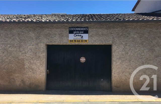 parking - BELLEVILLE - 69