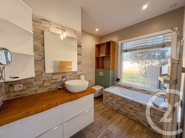 Maison à vendre - 5 pièces - 139,25 m2 - La Chapelle De Guinchay - 71 - BOURGOGNE