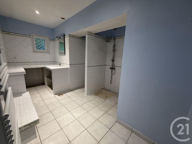 Maison &agrave; louer - 5 pi&egrave;ces - 125,82 m2 - Montmerle Sur Saone - 01 - RHONE-ALPES