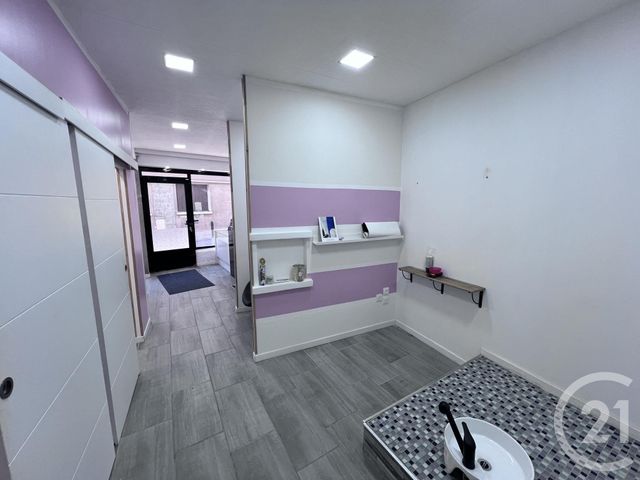 Local commercial à louer - 57.0 m2 - 69 - Rhone