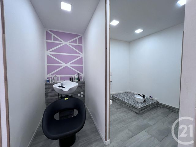 Local commercial à louer - 57.0 m2 - 69 - Rhone