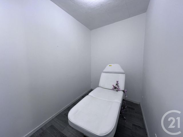 Local commercial à louer - 57.0 m2 - 69 - Rhone