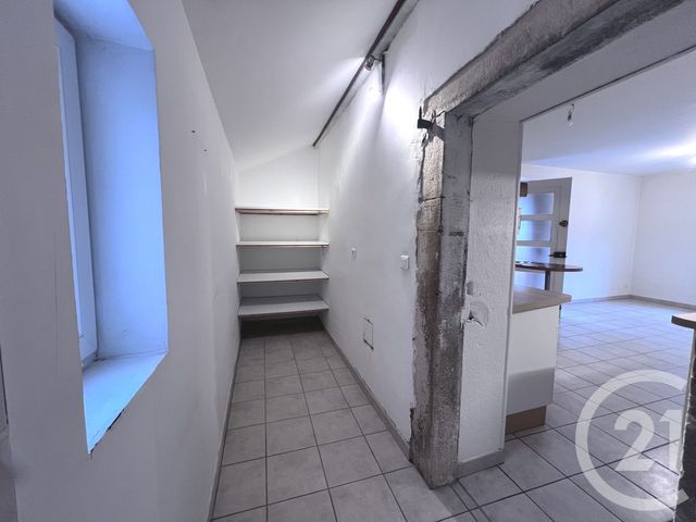 Maison &agrave; louer - 5 pi&egrave;ces - 100 m2 - Chiroubles - 69 - RHONE-ALPES