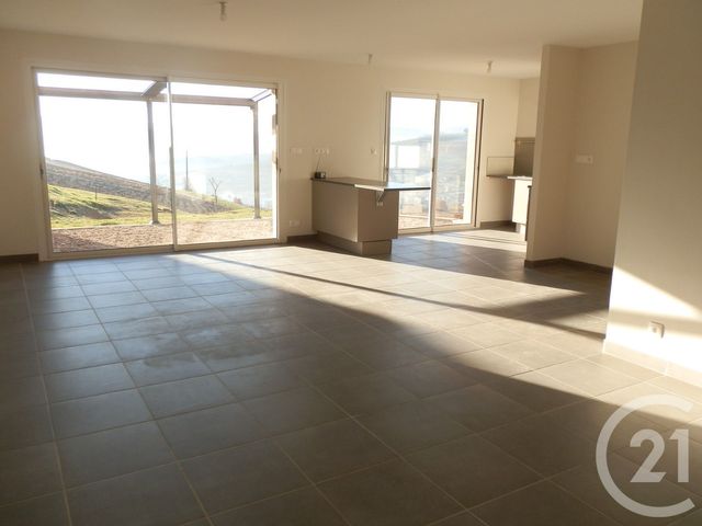 Maison &agrave; louer - 4 pi&egrave;ces - 120,87 m2 - Pruzilly - 71 - BOURGOGNE