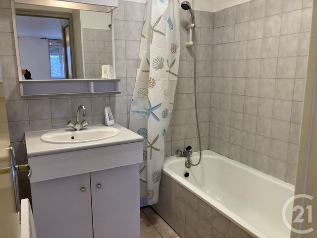 Appartement F3 &agrave; louer - 3 pi&egrave;ces - 59,85 m2 - Cercie - 69 - RHONE-ALPES