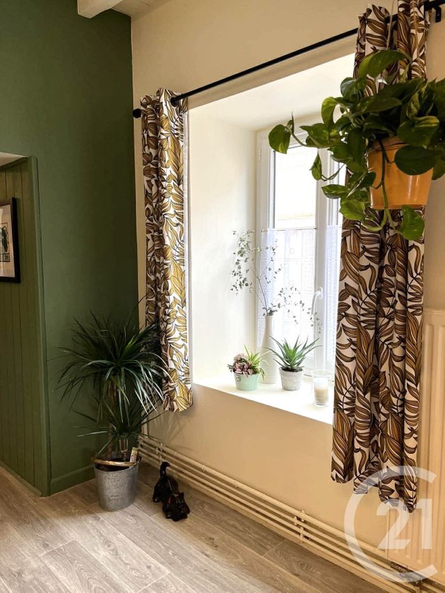 Maison &agrave; louer - 3 pi&egrave;ces - 80 m2 - Guereins - 01 - RHONE-ALPES