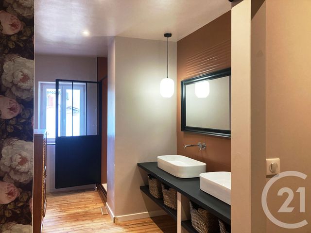 Maison &agrave; louer - 3 pi&egrave;ces - 80 m2 - Guereins - 01 - RHONE-ALPES