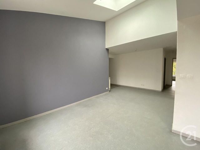 Appartement T4 &agrave; louer - 5 pi&egrave;ces - 97,92 m2 - Belleville - 69 - RHONE-ALPES
