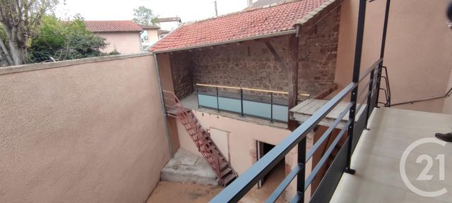 Maison &agrave; louer - 5 pi&egrave;ces - 132,85 m2 - St Etienne Des Oullieres - 69 - RHONE-ALPES