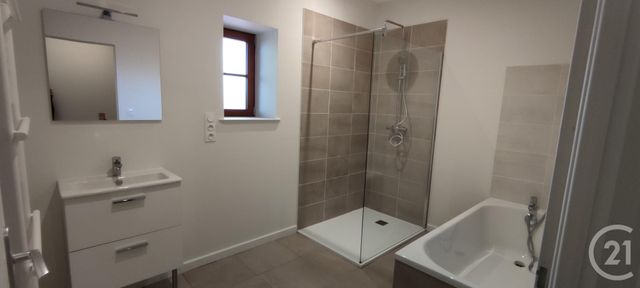 Maison &agrave; louer - 5 pi&egrave;ces - 132,85 m2 - St Etienne Des Oullieres - 69 - RHONE-ALPES
