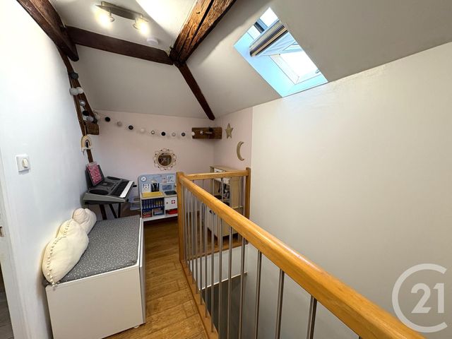 Maison &agrave; louer - 3 pi&egrave;ces - 64,62 m2 - Montmerle Sur Saone - 01 - RHONE-ALPES