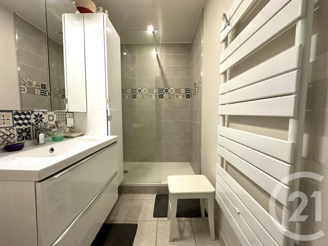 Appartement T3 à vendre - 3 pièces - 67,50 m2 - Villeurbanne - 69 - RHONE-ALPES