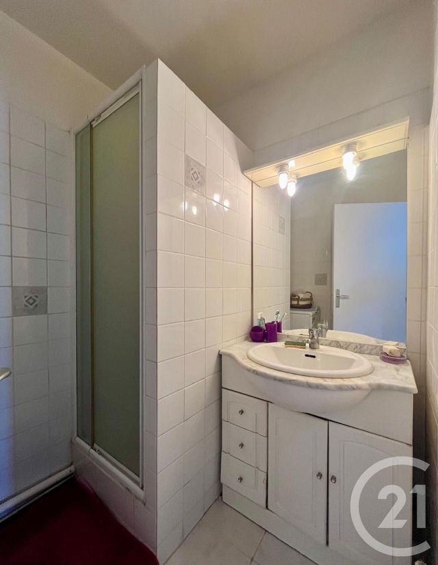 Appartement T3 &agrave; vendre - 3 pi&egrave;ces - 61 m2 - Villeurbanne - 69 - RHONE-ALPES