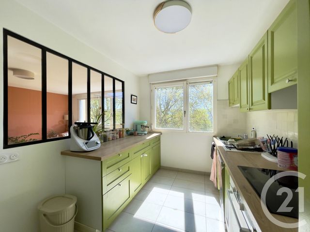 Appartement T4 &agrave; vendre - 4 pi&egrave;ces - 83,28 m2 - Villeurbanne - 69 - RHONE-ALPES