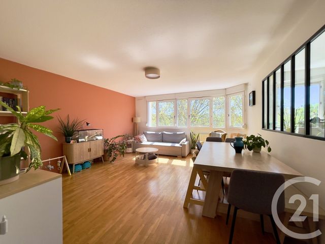 Appartement T4 &agrave; vendre - 4 pi&egrave;ces - 83,28 m2 - Villeurbanne - 69 - RHONE-ALPES