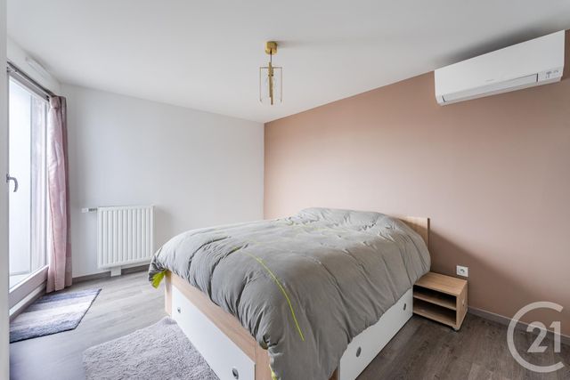 Appartement F4 &agrave; vendre - 4 pi&egrave;ces - 84 m2 - St Priest - 69 - RHONE-ALPES