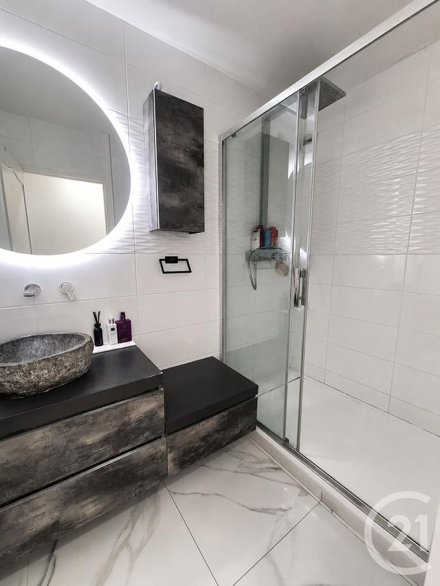 appartement - VAULX EN VELIN - 69