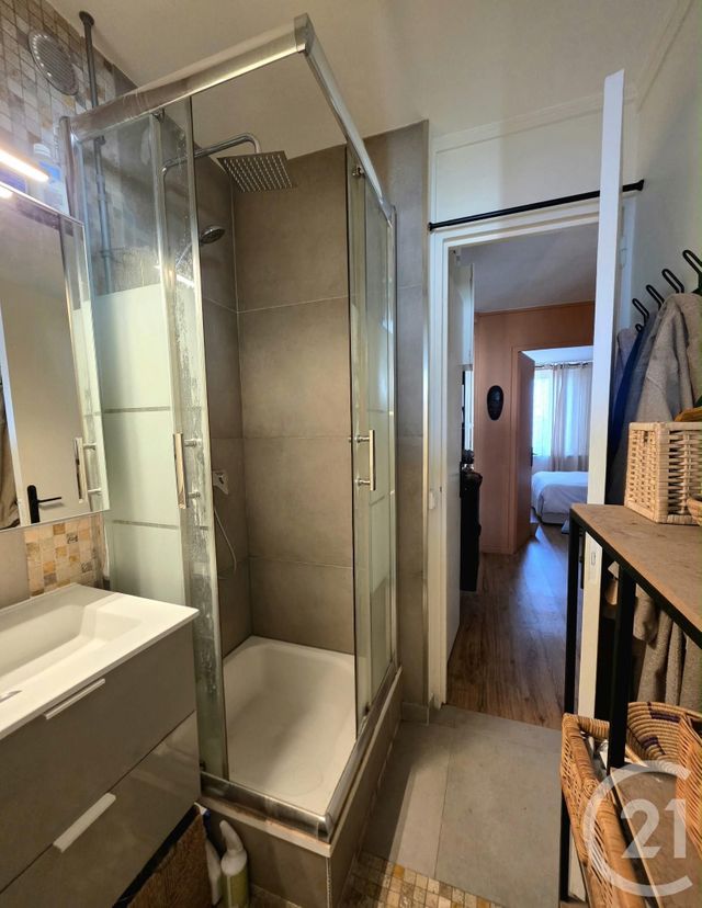 Appartement T2 &agrave; vendre - 2 pi&egrave;ces - 49 m2 - Villeurbanne - 69 - RHONE-ALPES