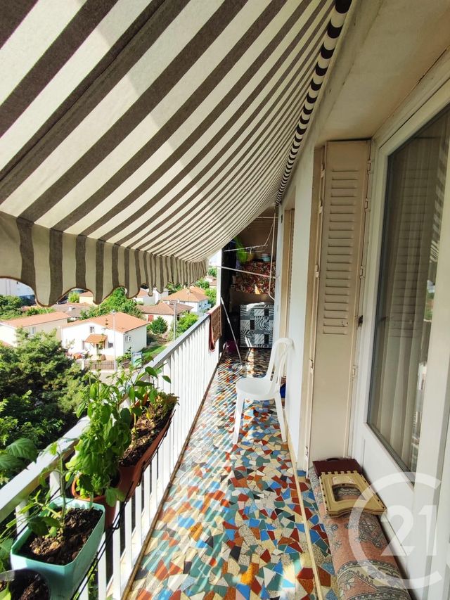 Appartement F4 à vendre - 4 pièces - 65,51 m2 - Bron - 69 - RHONE-ALPES