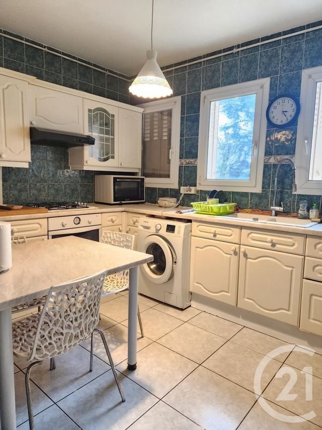 Appartement F5 à vendre - 5 pièces - 85 m2 - Villeurbanne - 69 - RHONE-ALPES