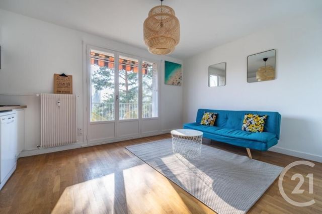 Appartement F4 à vendre - 4 pièces - 63 m2 - Bron - 69 - RHONE-ALPES