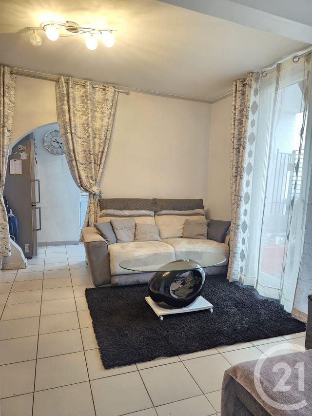 Appartement F5 &agrave; vendre - 5 pi&egrave;ces - 92,61 m2 - Venissieux - 69 - RHONE-ALPES