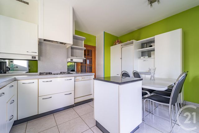 Maison à vendre - 6 pièces - 262 m2 - Bron - 69 - RHONE-ALPES