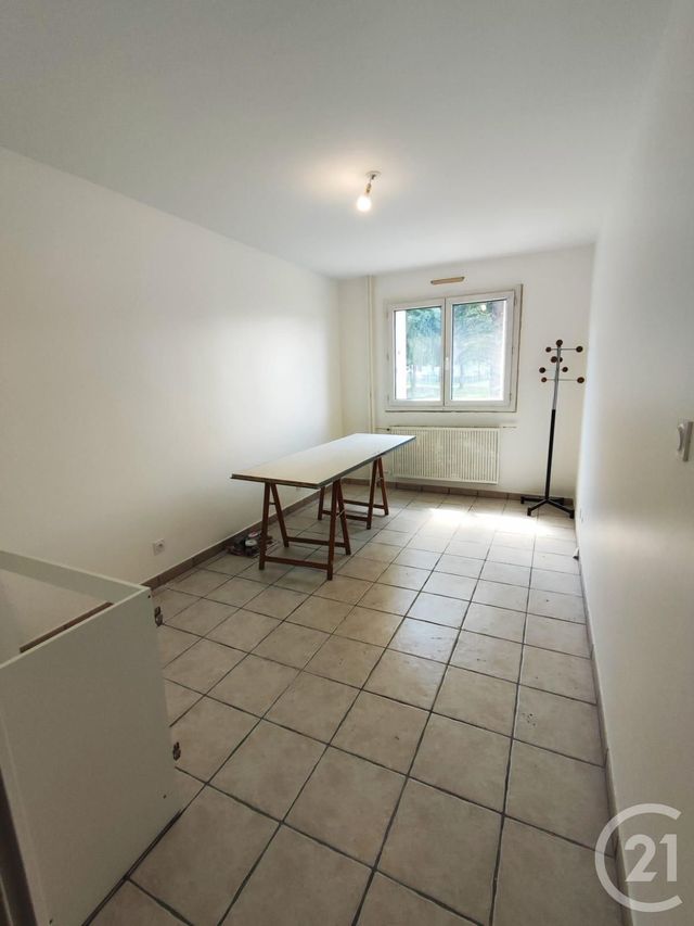 Appartement F2 à vendre - 2 pièces - 31,03 m2 - Vaulx En Velin - 69 - RHONE-ALPES