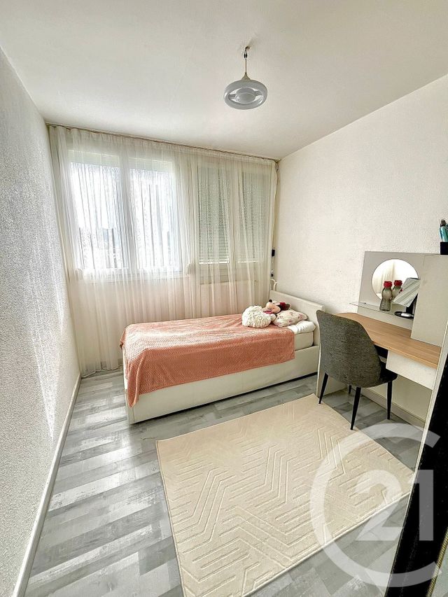 Appartement F4 &agrave; vendre - 4 pi&egrave;ces - 66,30 m2 - Meyzieu - 69 - RHONE-ALPES