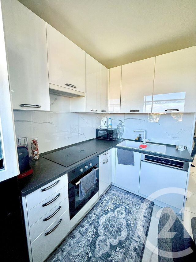 Appartement F4 &agrave; vendre - 4 pi&egrave;ces - 66,30 m2 - Meyzieu - 69 - RHONE-ALPES