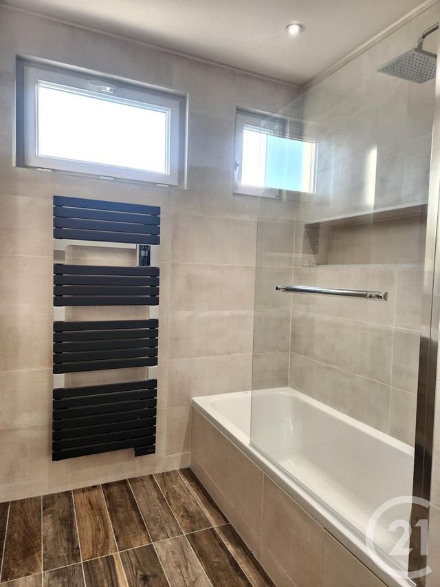 Appartement F4 à vendre - 4 pièces - 84,60 m2 - St Fons - 69 - RHONE-ALPES