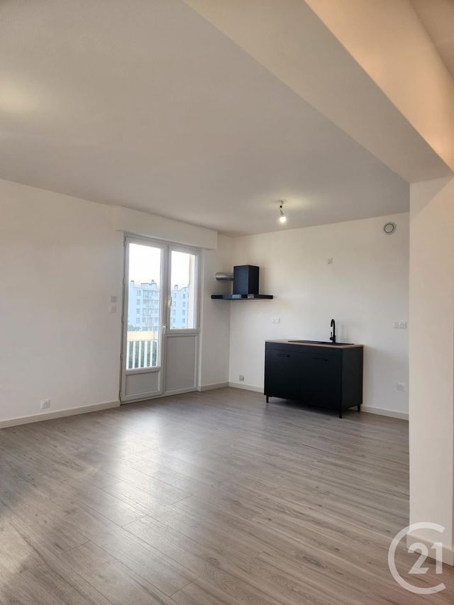 Appartement F4 à vendre - 4 pièces - 84,60 m2 - St Fons - 69 - RHONE-ALPES