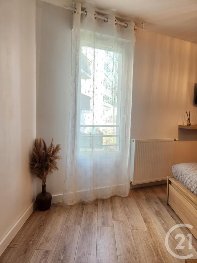 Appartement F3 &agrave; vendre - 3 pi&egrave;ces - 70,15 m2 - Vaulx En Velin - 69 - RHONE-ALPES