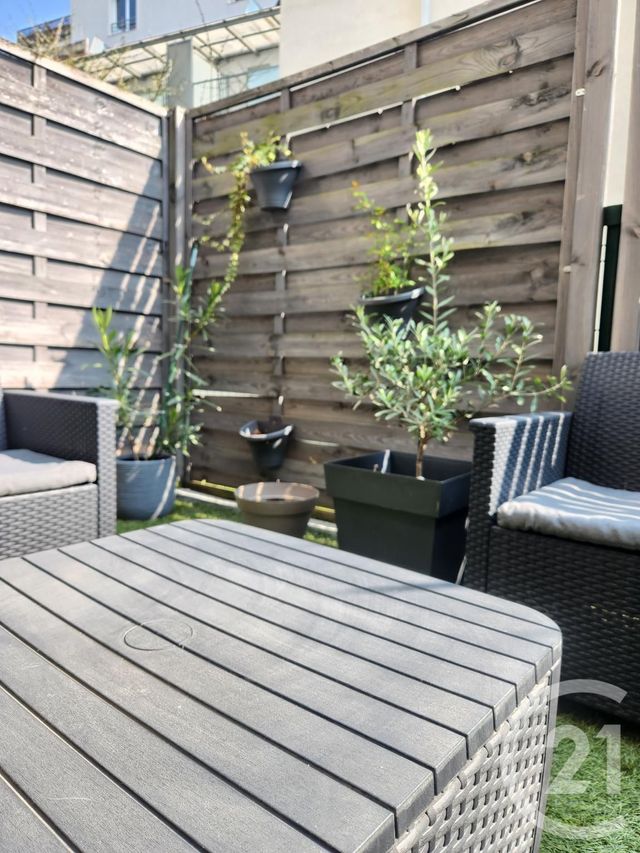 Appartement F3 &agrave; vendre - 3 pi&egrave;ces - 70,15 m2 - Vaulx En Velin - 69 - RHONE-ALPES