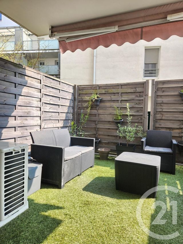 Appartement F3 &agrave; vendre - 3 pi&egrave;ces - 70,15 m2 - Vaulx En Velin - 69 - RHONE-ALPES