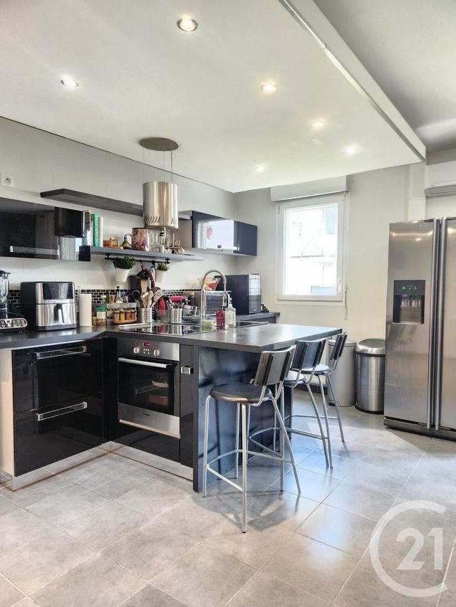 Appartement F3 &agrave; vendre - 3 pi&egrave;ces - 70,15 m2 - Vaulx En Velin - 69 - RHONE-ALPES